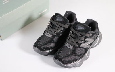 Kids Nu Balance Triple Black